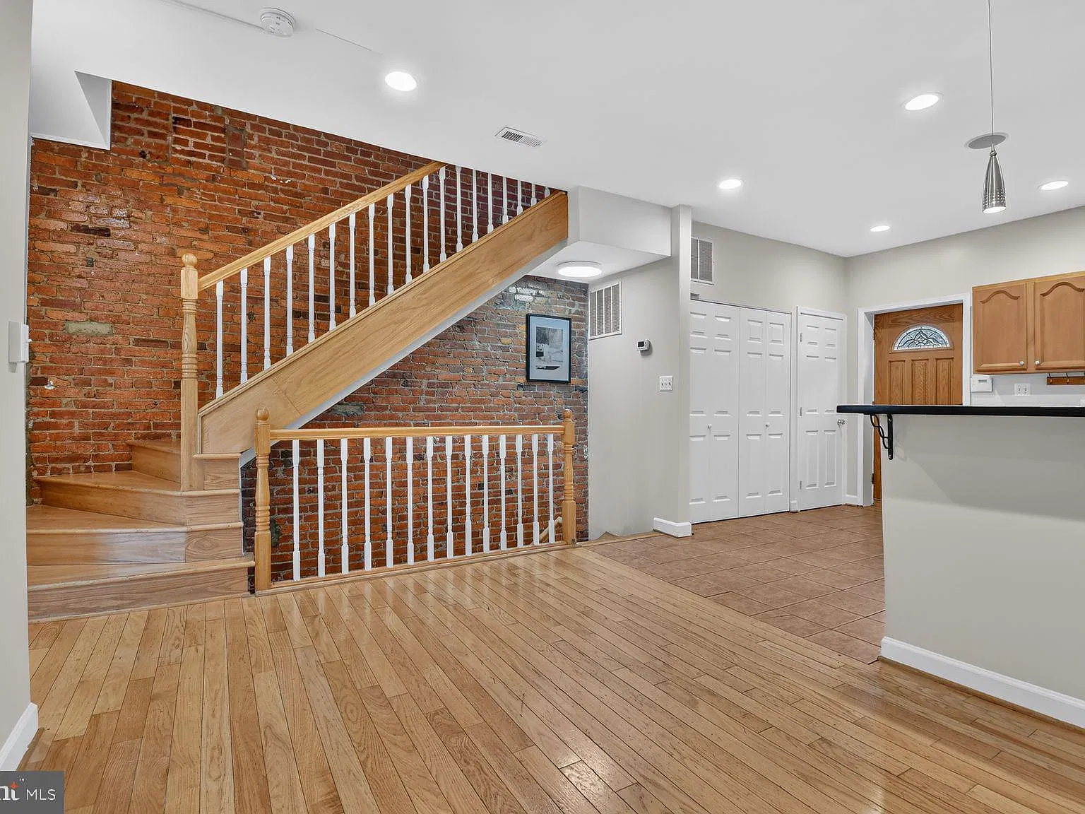 541 Florida Ave NW — Photo 3