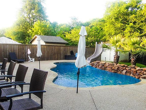 2nd image of 5954 Harbor Glen Dr