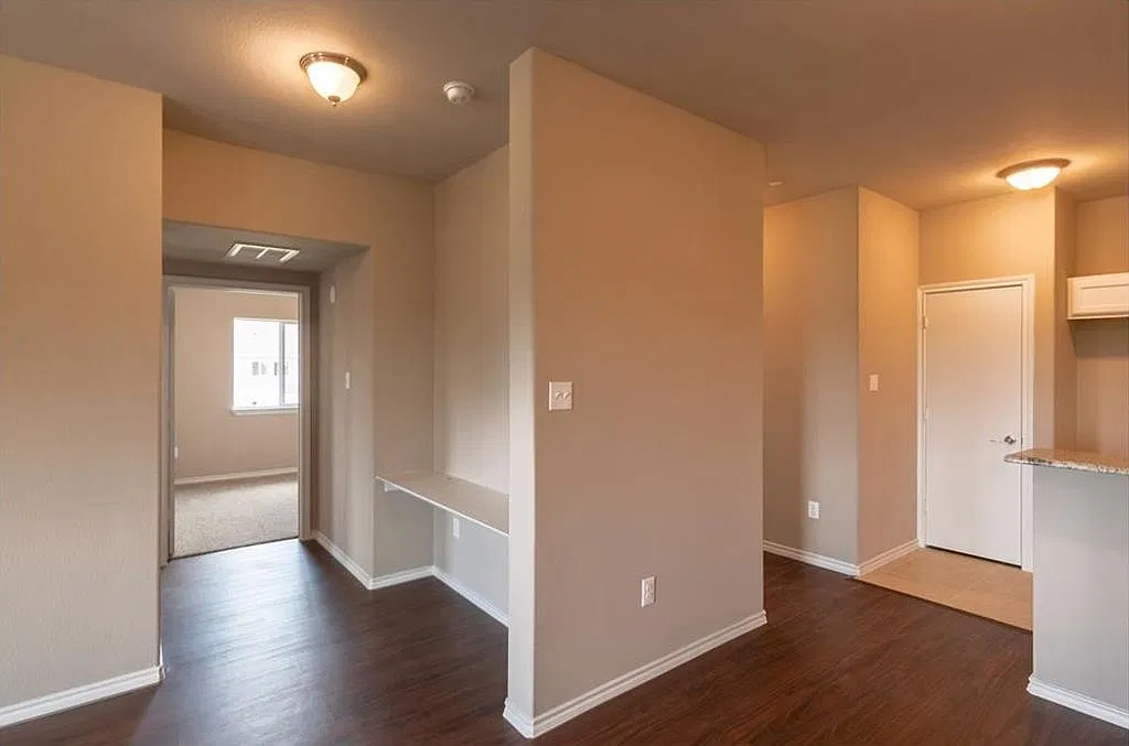 3 bed, 1400 sqft, $1,465 — Photo 4