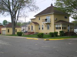 105 Lexington St, Sandusky, MI 48471