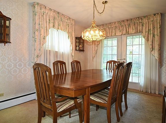 3rd image of 2817 S Briarwood Dr E