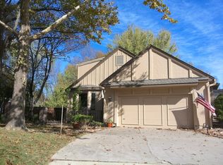 12826 Overbrook Rd, Leawood, KS 66209