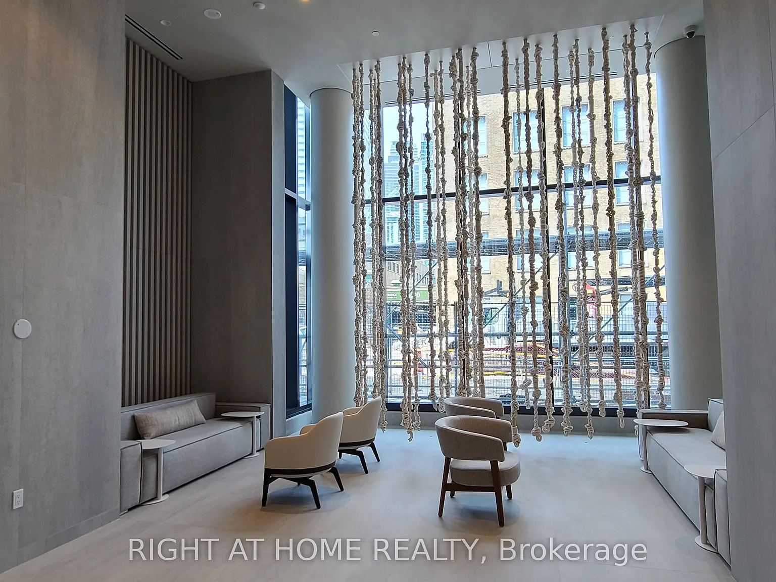 2 bed, $2,650 — Photo 4