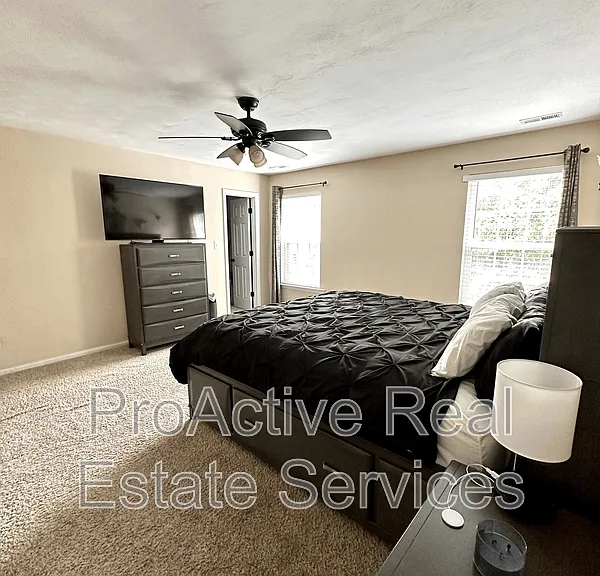 5123 Bute St — Photo 5
