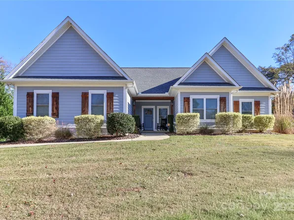 119 Oasis Dr, Mooresville, NC 28117