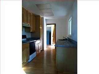 5th image of 2922 McLaughlin Ave