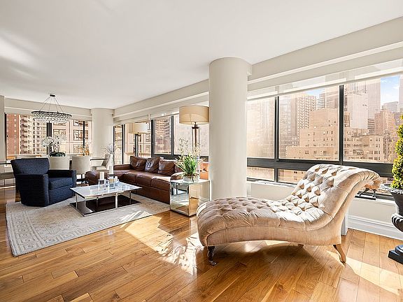 2nd image of 167 E 61st St #12AB