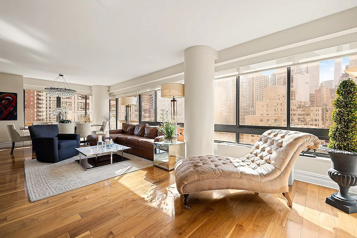 167 E 61st St #12AB photo 1