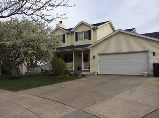 5011 NW 4th Cir, Lincoln, NE 68521