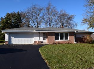 5379 S 51st St, Greendale, WI 53129