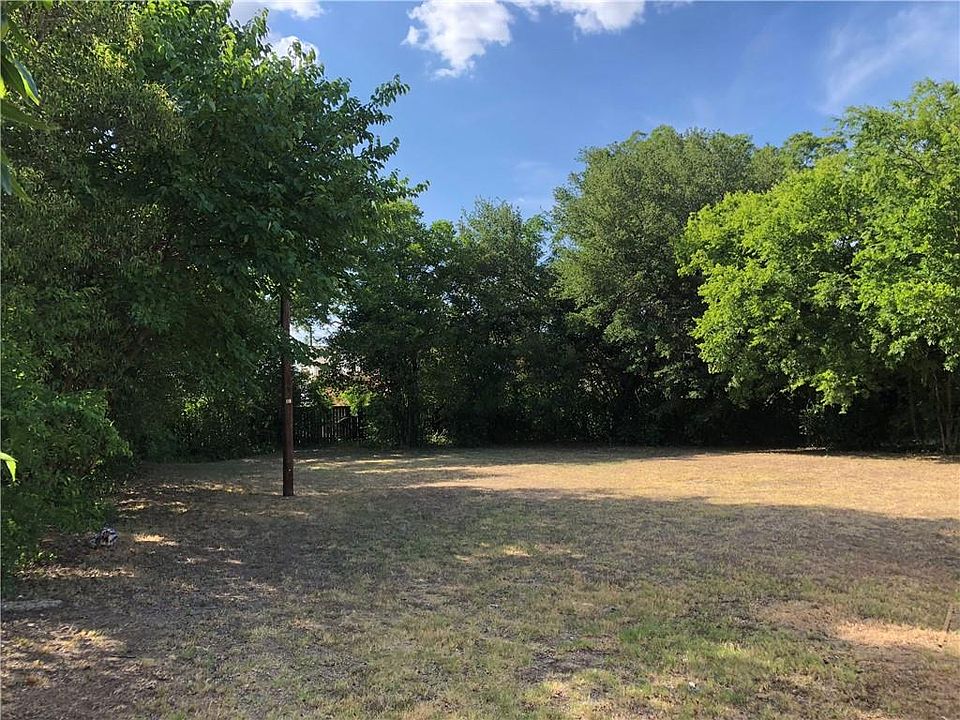 2nd image of 431 Daughtrey Ave