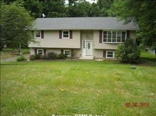 31 Eastwood Rd, Danbury, CT 06811