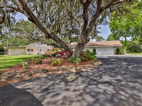 3rd image of 1999 Spruce Creek Cir N