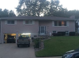 3734 S 49th St, Omaha, NE 68106