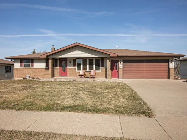 260 Maureen Ave, Dickeyville, WI 53808