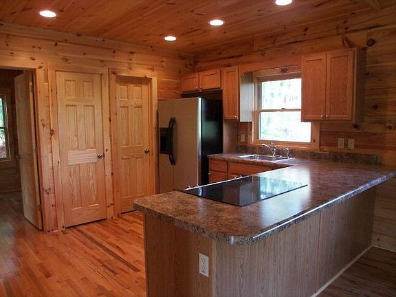 3rd image of 71 Crescent Creek Dr