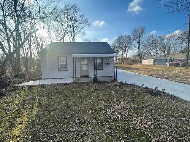 7863 Robindale Ave photo 1