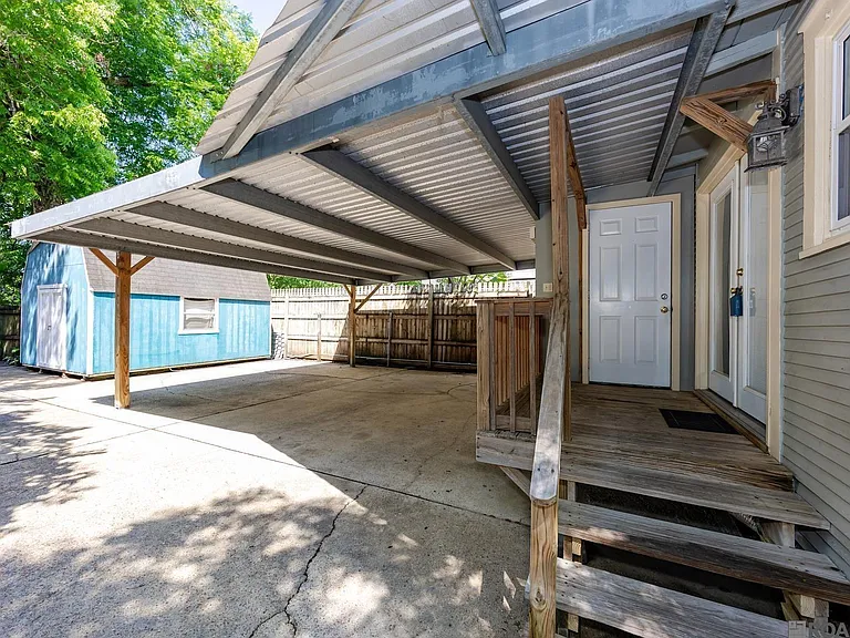 24030 Eden St — Photo 28