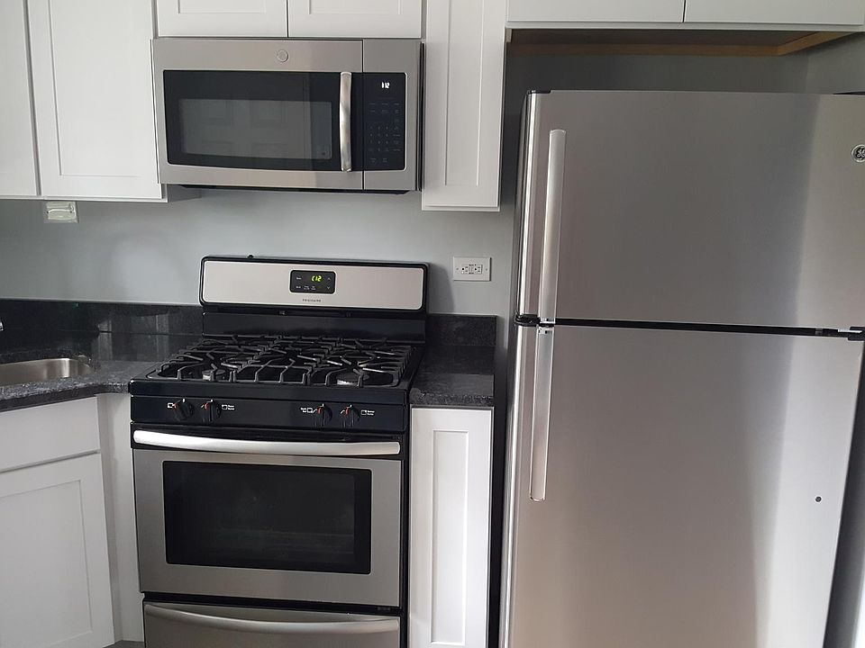 2nd image of 29 Summer St