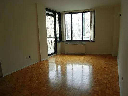 Rented by CCG Real Estate Brokerage | media 51