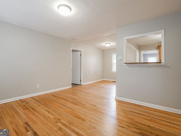 5th image of 2965 Judylyn Dr