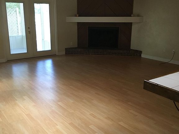 5th image of 505 Sandy Oaks Blvd