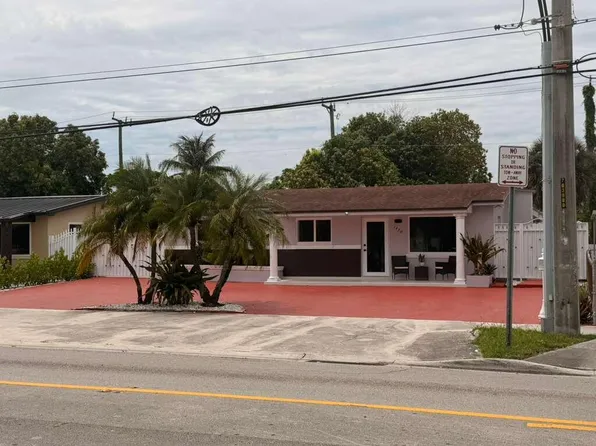 1450 W 37th Street, Hialeah, FL 33012