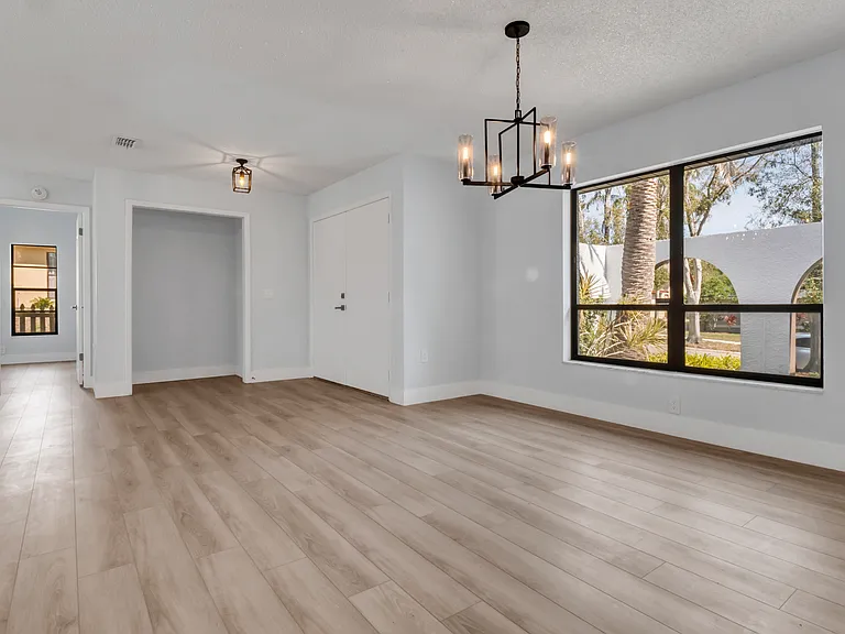 4907 Parson Brown Ln — Photo 20