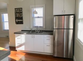 1711 3rd Ave N #A, Minneapolis, MN 55405