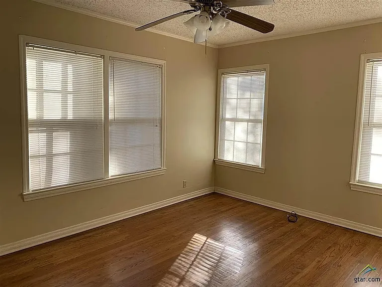 1317 Sneed Dr — Photo 7