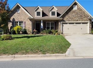 2937 Grassy Knoll Cir, Thomasville, NC 27360