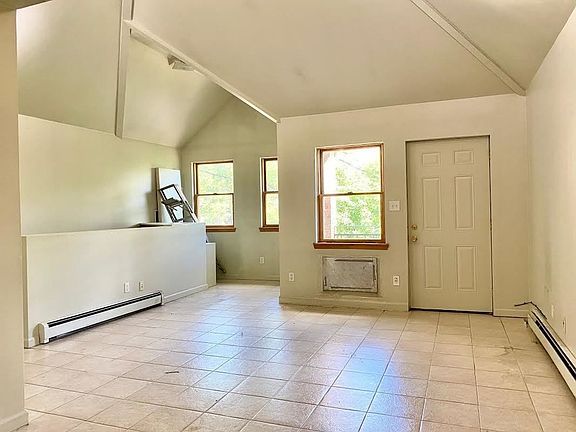 2nd image of 1629 Dekalb Ave #5