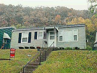 1st image of 746 Steiner St