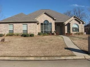 9 Briarwood Cir, Texarkana, TX 75503