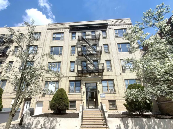 14 65th St APT 12, West New York, NJ 07093