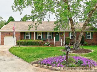808 Amanda Ct, Chesapeake, VA 23322