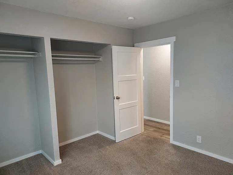 700 Aberdeen Ave NE #702 — Photo 7