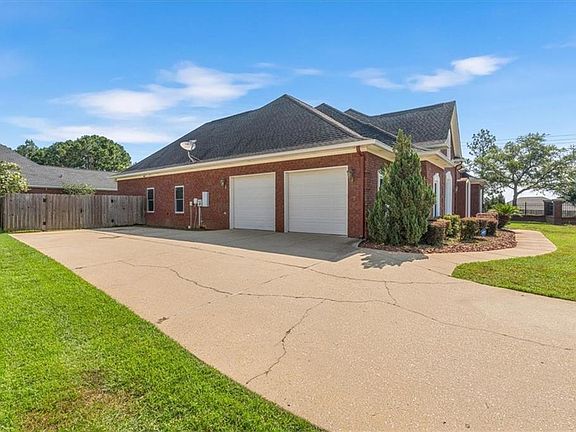 4th image of 7112 Raleigh Blvd