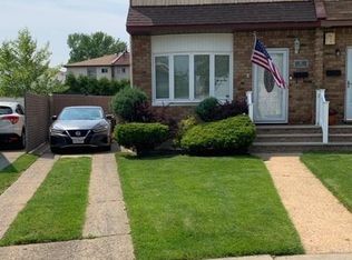45 Adlai Cir, Staten Island, NY 10312