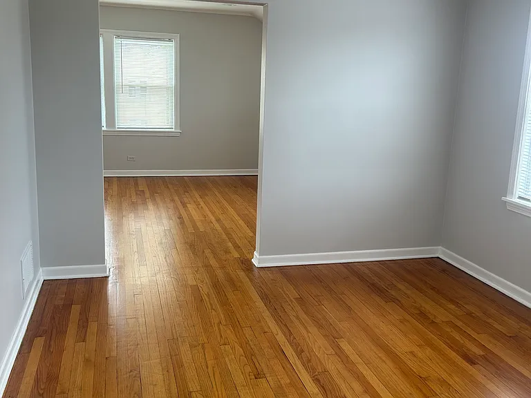 5258 W Henderson St #2 — Photo 7