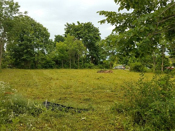lot facing driveway