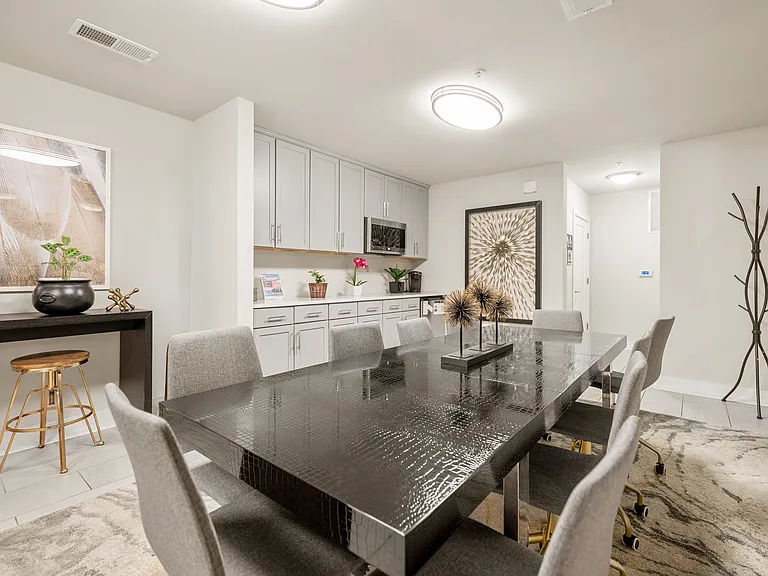 1800 Mount Vernon Ave #401 — Photo 23