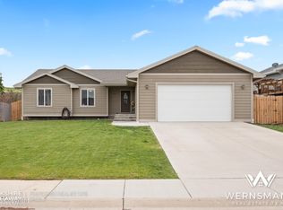 1502 Melissa Ct, Gillette, WY 82718