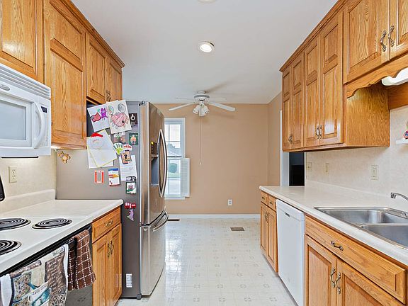 2nd image of 93 Sylvan Dr