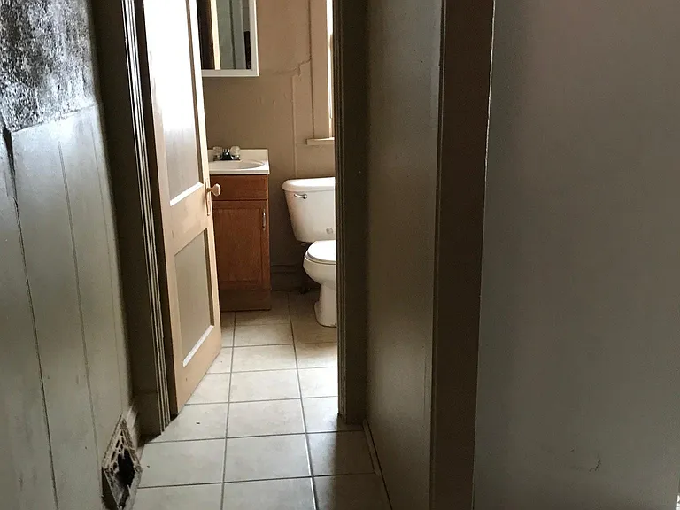 3604 E 58th St — Photo 14