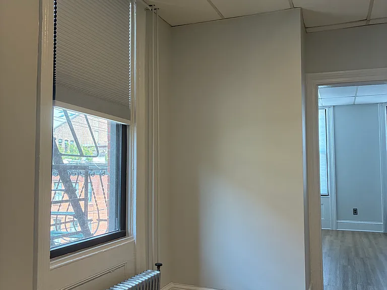 136 Coles St #2 — Photo 5