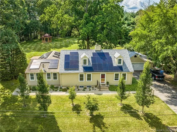 5 Hillside Circle, Mansfield, CT 06268