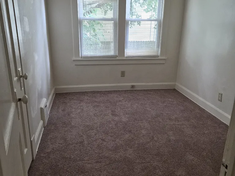 1005 Broad Ave NW #102 — Photo 8