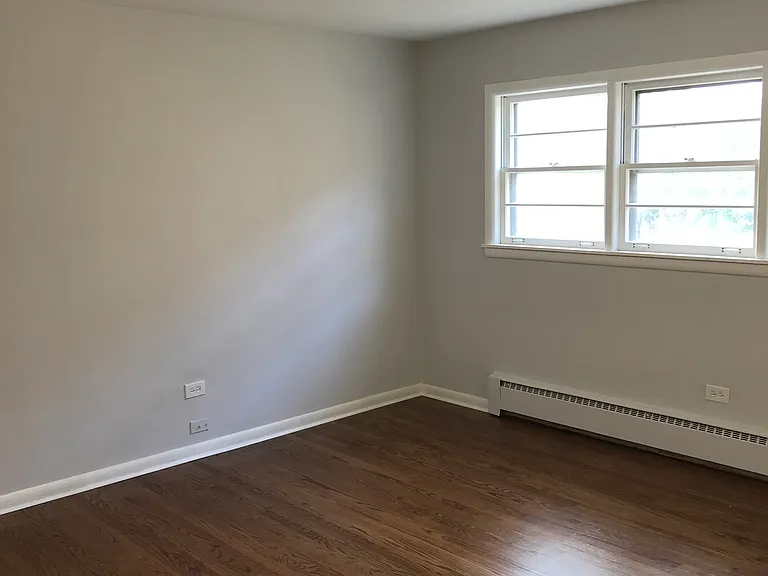 8022 N Oriole Ave #1 — Photo 2