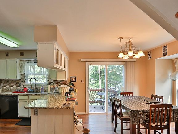 4th image of 15417 Windsong Ln